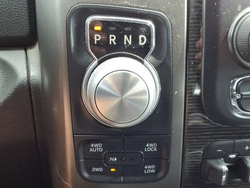 Used 2017 RAM 1500 Limited AWD/4WD image 32