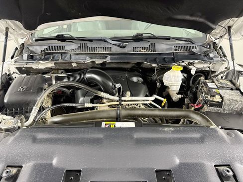 Used 2019 RAM 1500 Tradesman AWD/4WD image 27