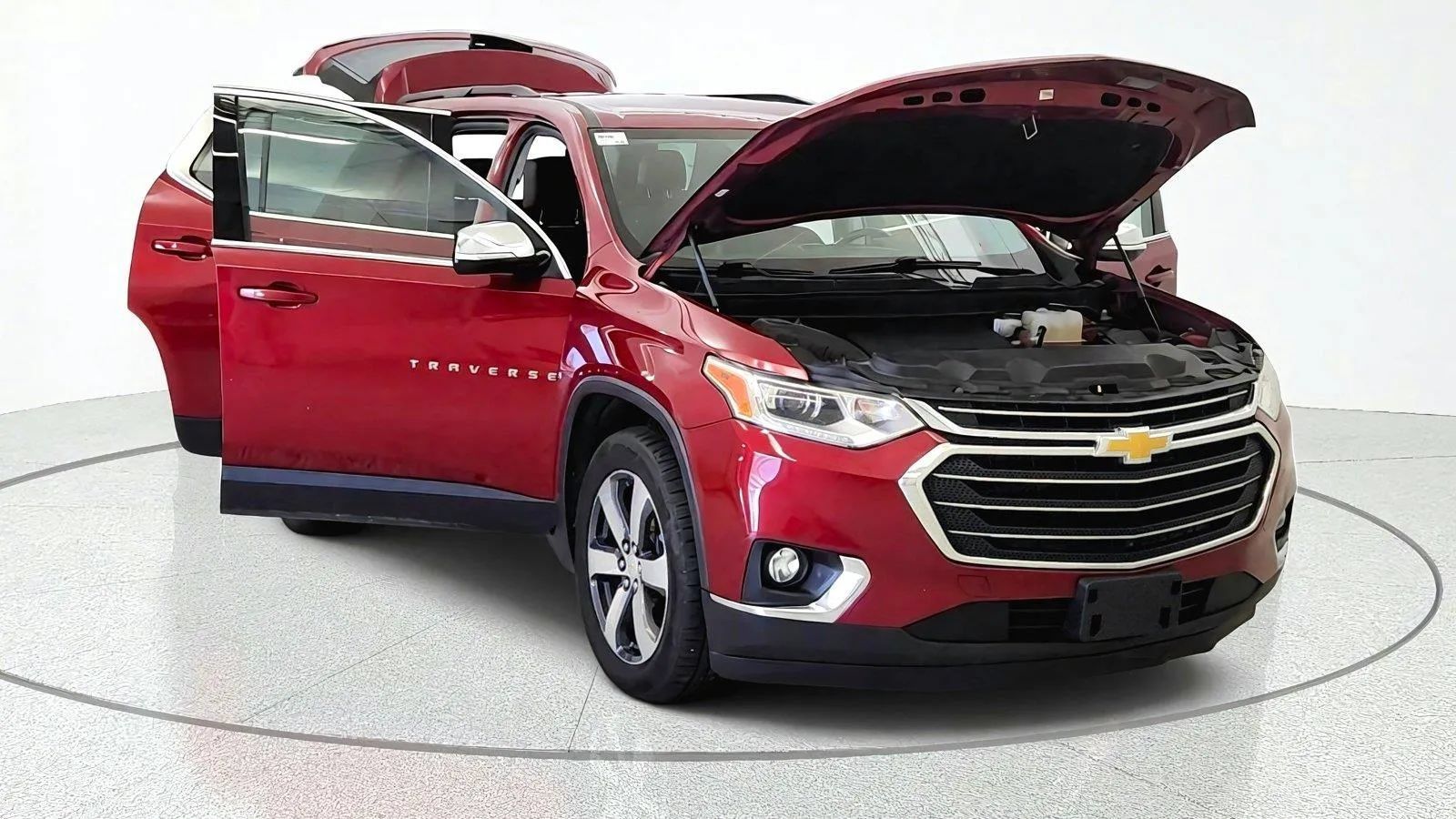 Used 2019 Chevrolet Traverse LT w/ LT Premium Package AWD/4WD image 13