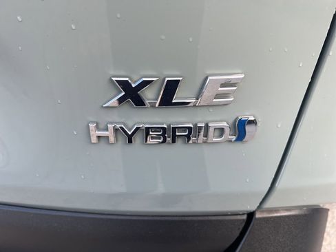 Used 2022 Toyota RAV4 XLE image 34