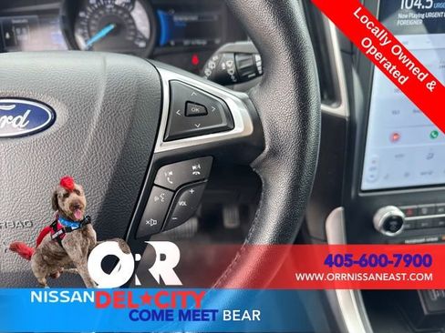 Used 2023 Ford Edge SEL image 18