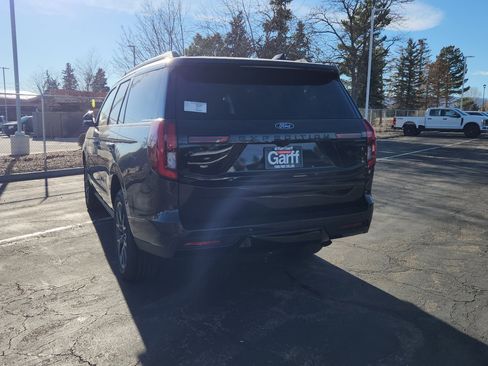 New 2025 Ford Expedition Platinum w/ Stealth Performance Package image 12