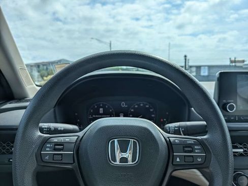 Used 2024 Honda Accord EX image 26