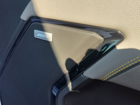 Used 2025 Chevrolet Silverado 2500 ZR2 w/ Technology Package image 50