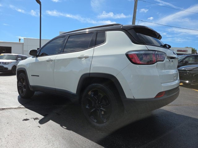 Used 2019 Jeep Compass Latitude FWD image 5