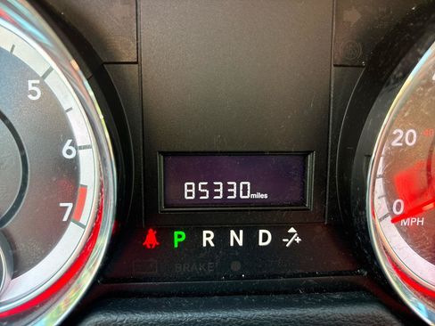 Used 2020 Dodge Grand Caravan SXT FWD image 11