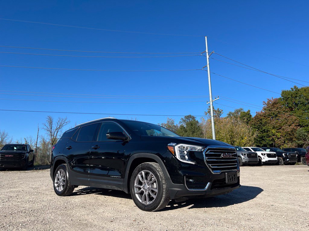 Used 2024 GMC Terrain SLT FWD image 5