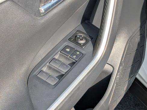 Certified 2023 Toyota RAV4 XSE w/ Weather Package AWD/4WD image 18