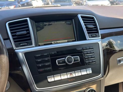 Used 2015 Mercedes-Benz ML 350 4MATIC image 23