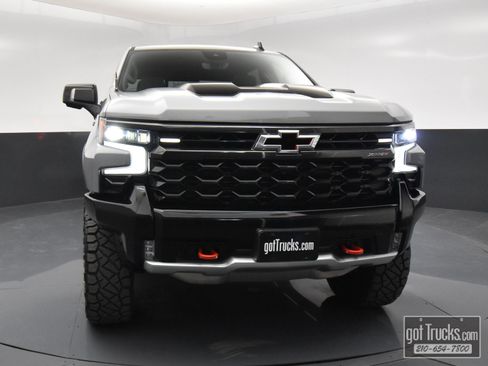 Used 2024 Chevrolet Silverado 1500 ZR2 w/ Technology Package image 50