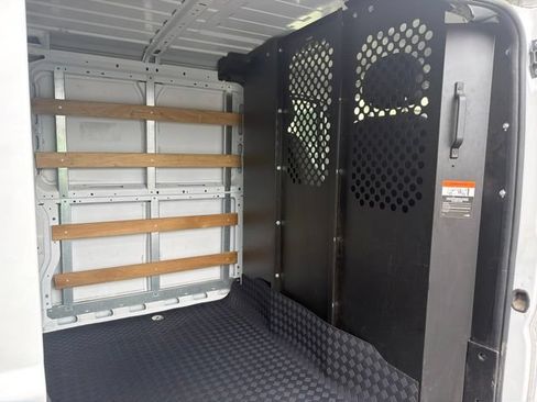 Used 2025 RAM ProMaster 2500 w/ U-Haul Equipment Group FWD image 16