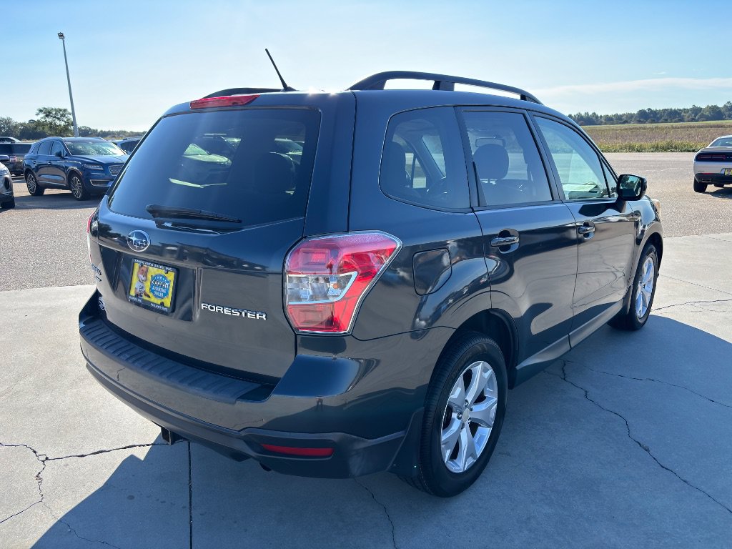 Used 2014 Subaru Forester 2.5i Premium w/ Popular Package #1 AWD/4WD image 4
