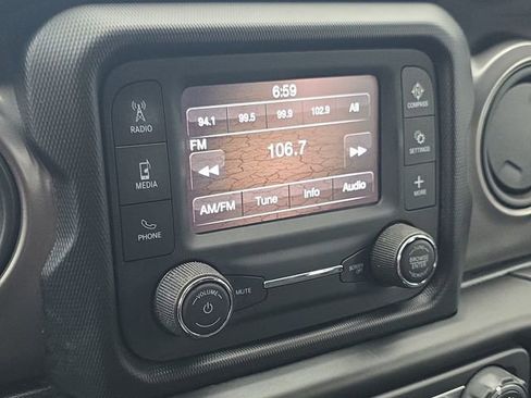 Used 2021 Jeep Wrangler Unlimited Sport AWD/4WD image 16