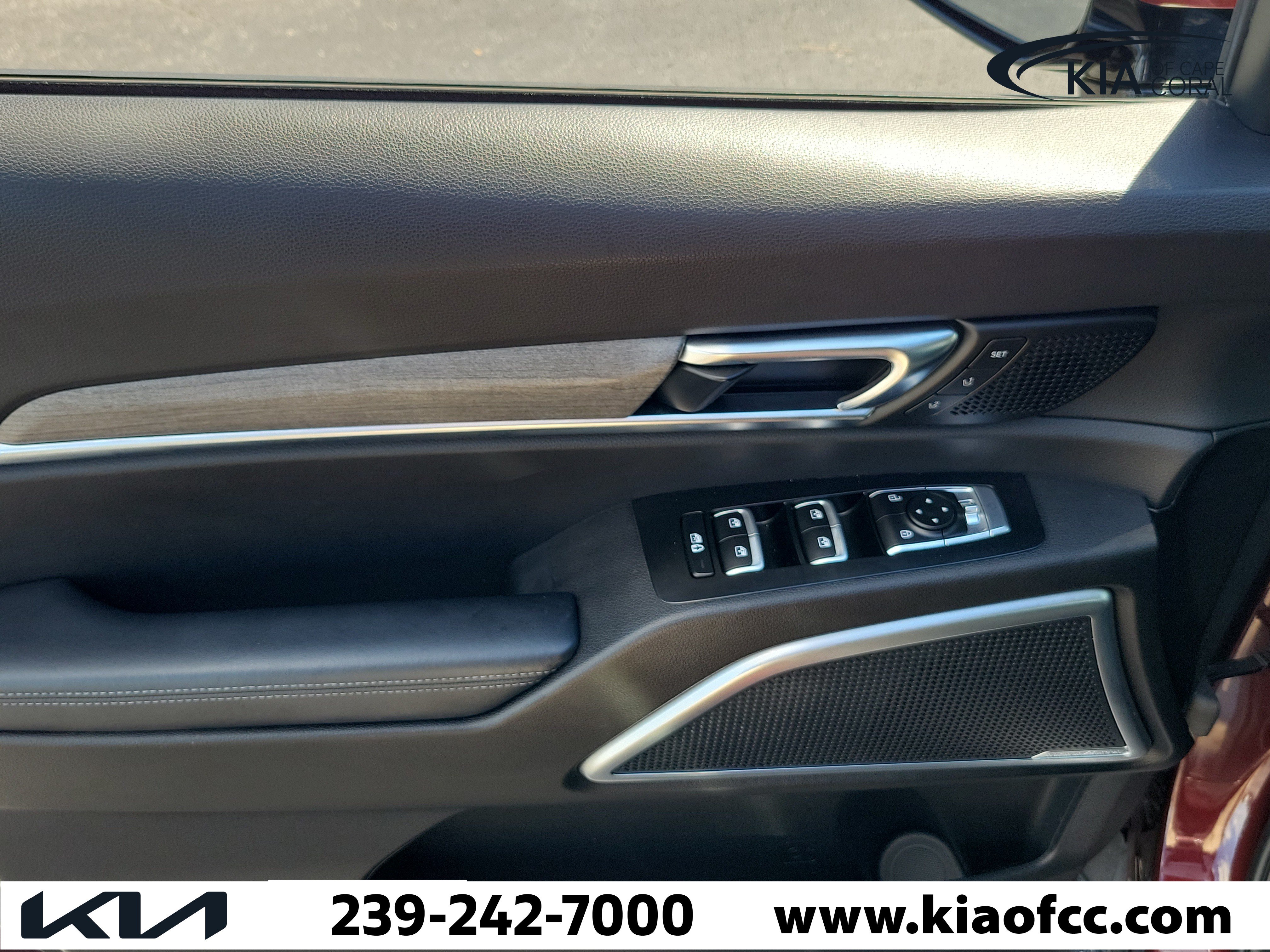 Used 2021 Kia Telluride SX w/ Towing Package FWD image 25
