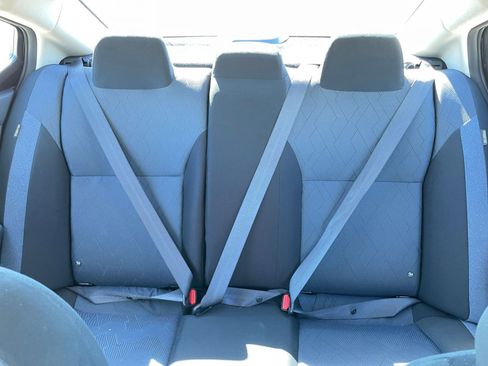 Used 2025 Nissan Versa SV image 38