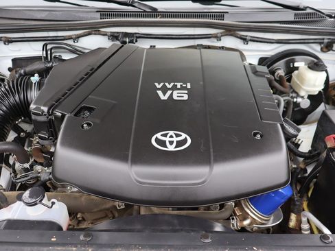 Used 2013 Toyota Tacoma 4x4 Double Cab w/ SR5 Pkg image 39