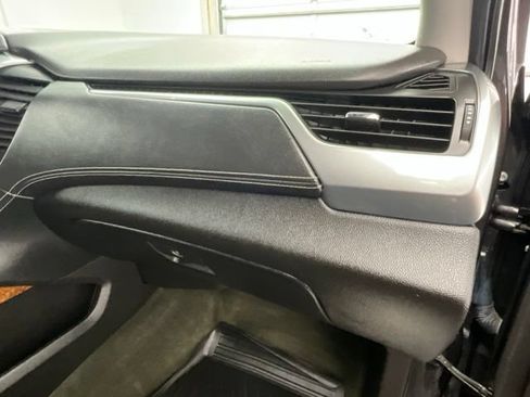 Used 2015 Chevrolet Tahoe LTZ AWD/4WD image 13