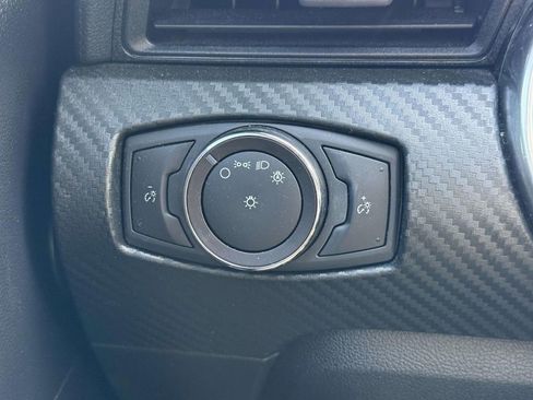 Used 2019 Ford Mustang Coupe RWD image 27