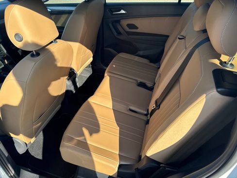 Certified 2023 Volkswagen Tiguan SE R-Line FWD image 26