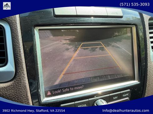 Used 2013 Volkswagen Touareg VR6 AWD/4WD image 30