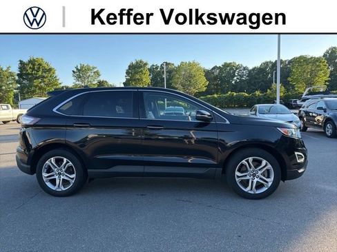 Used 2018 Ford Edge Titanium AWD/4WD image 6