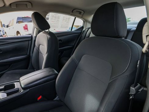 Used 2024 Nissan Sentra S image 15