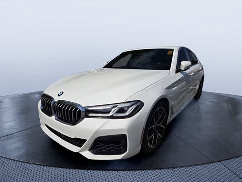 Used 2022 BMW 540i xDrive w/ Executive Package AWD/4WD image 3