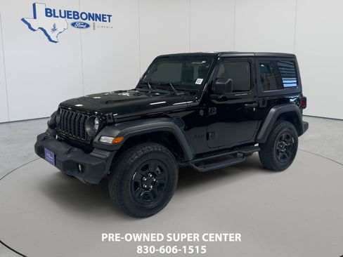 Used 2025 Jeep Wrangler Sport AWD/4WD image 1