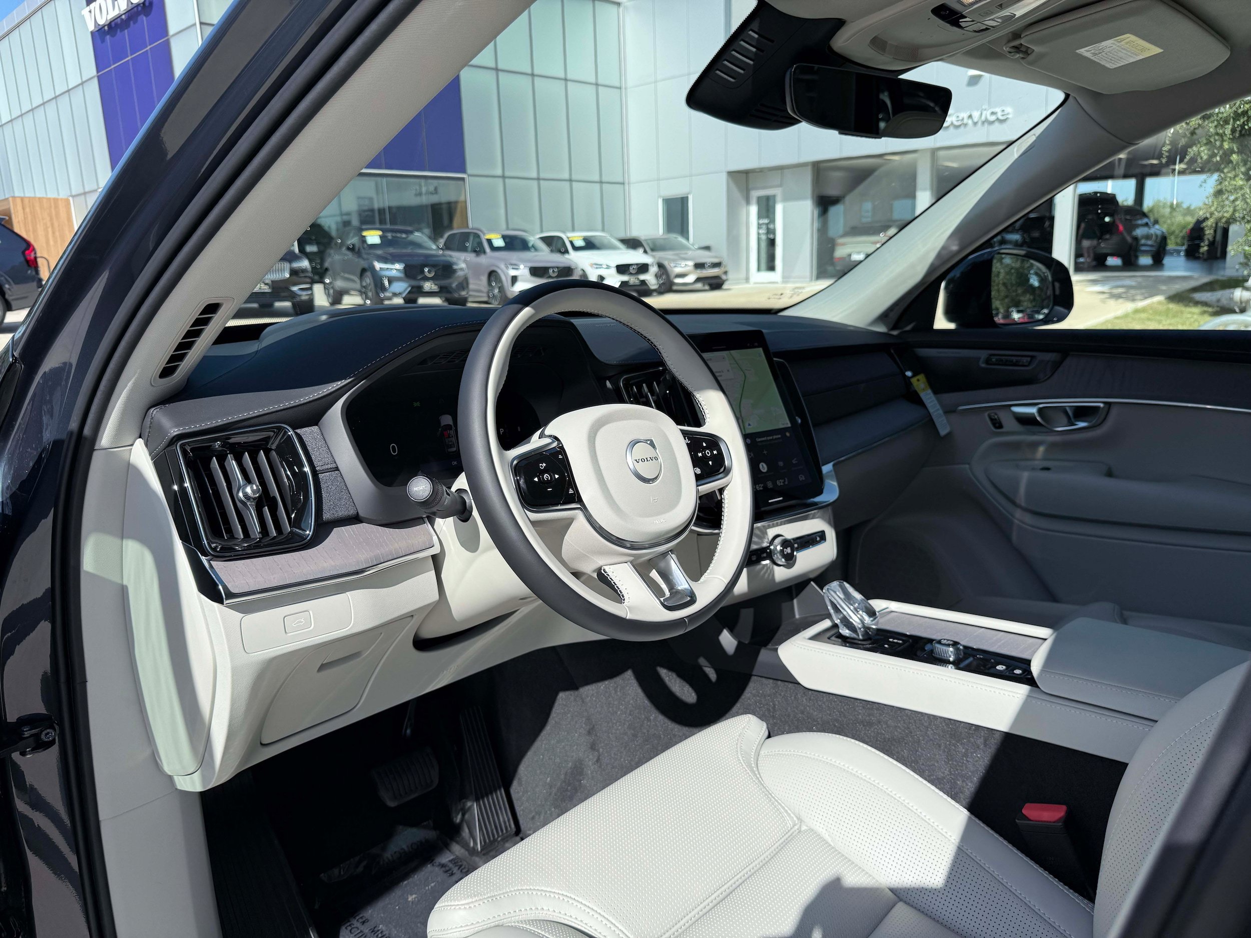 New 2026 Volvo XC90 B6 Ultra w/ Protection Package Premier AWD/4WD image 11