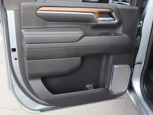 Certified 2025 Chevrolet Silverado 2500 High Country w/ Technology Package image 32