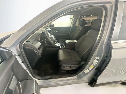 Used 2025 Honda CR-V EX image 13