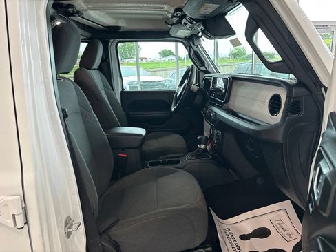 Used 2025 Jeep Wrangler Unlimited Sport AWD/4WD image 21
