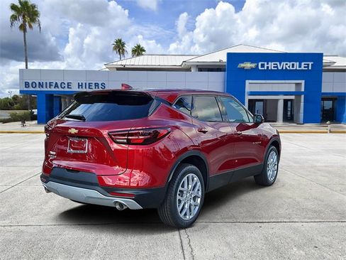 New 2025 Chevrolet Blazer LT image 4