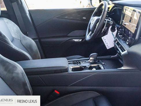 New 2026 Lexus RX 450h AWD image 12