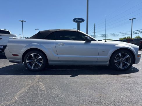 Used 2005 Ford Mustang GT RWD image 11