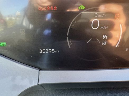 Used 2023 Toyota Prius Limited image 22