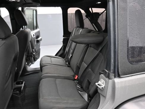 Used 2022 Jeep Wrangler Unlimited Sport AWD/4WD image 11