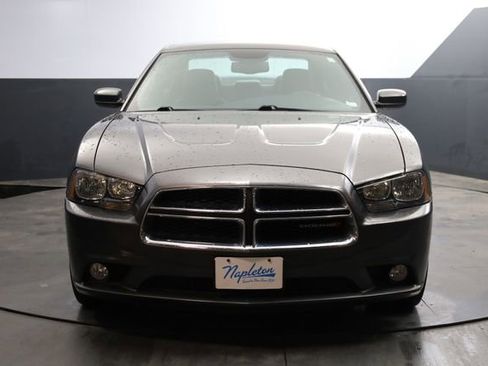 Used 2014 Dodge Charger SXT Plus image 2