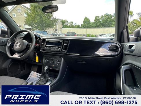 Used 2013 Volkswagen Beetle 2.5 image 17