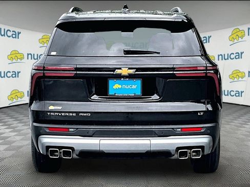 Used 2024 Chevrolet Traverse LT AWD/4WD image 5