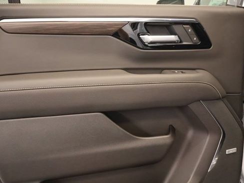 New 2026 Chevrolet Suburban Premier AWD/4WD image 27
