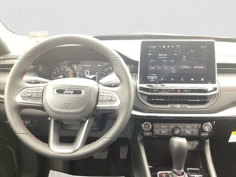 New 2026 Jeep Compass Trailhawk image 11