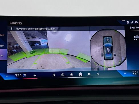 Used 2026 BMW 540i xDrive w/ Premium Package image 14