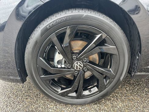 Used 2025 Volkswagen Jetta SE w/ Sunroof Package FWD image 29