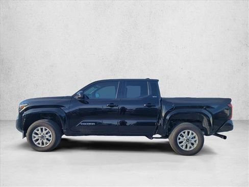 Used 2025 Toyota Tacoma SR5 RWD image 5
