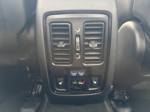 Used 2023 Dodge Durango R/T AWD/4WD image 16