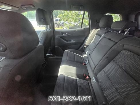 Used 2025 Chevrolet Equinox LT AWD/4WD image 10