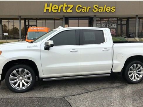 Used 2021 Chevrolet Silverado 1500 High Country w/ Technology Package image 5