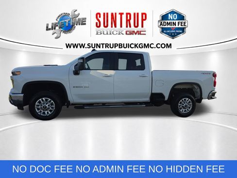 Used 2025 Chevrolet Silverado 2500 LT w/ Convenience Package AWD/4WD image 2