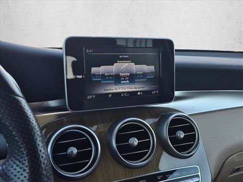 Used 2019 Mercedes-Benz GLC 300 image 8
